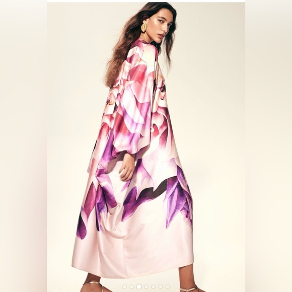 H & M Satin Kaftan Abaya, Modest Ramadan, Holiness Dress - Picture 1 of 8